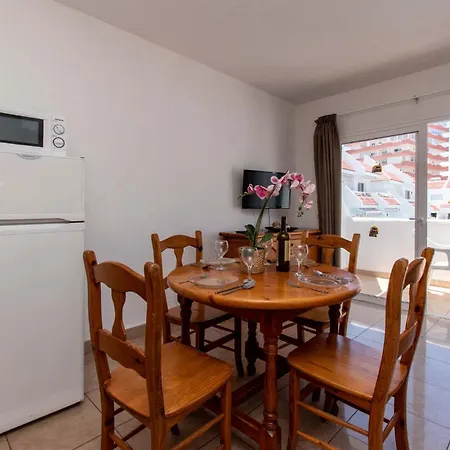 Floritas 23 - One Bed With Pool View Apartment Playa de las Americas (Tenerife)
