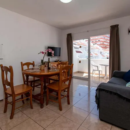Floritas 23 - One Bed With Pool View Apartment
