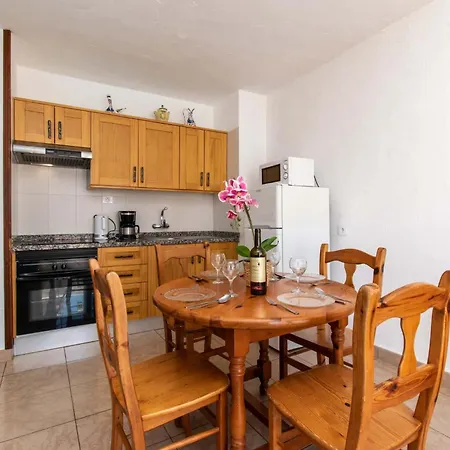 Floritas 23 - One Bed With Pool View Playa de las Americas (Tenerife)