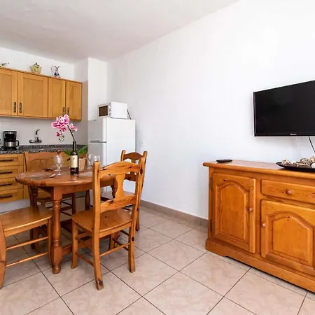 Apartment Floritas 23 - One Bed With Pool View